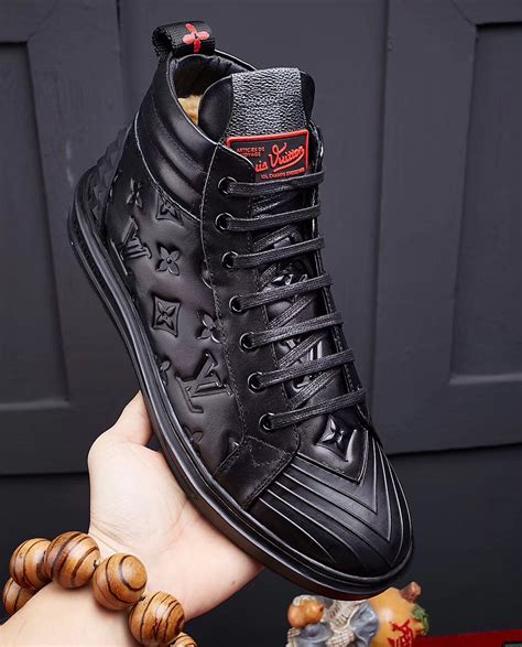 abbesses louis vuitton sneakers|scarpe louis vuitton uomo.